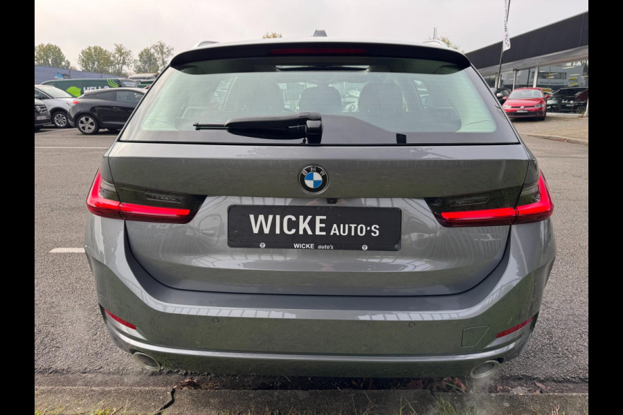BMW 3 Serie Touring 330i xDrive Panorama Camera Facelift Led Leder