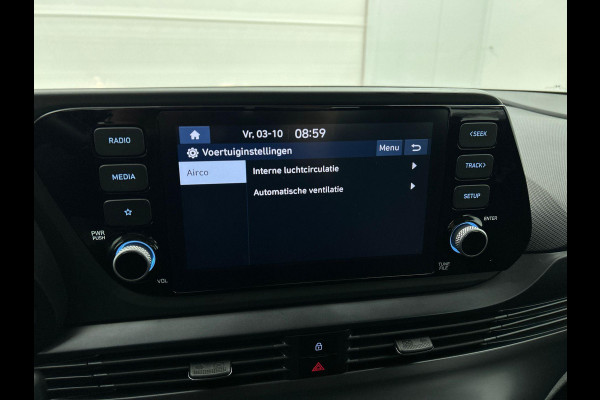 Hyundai i20 1.0 T-GDI Comfort | Navigatie | Apple Carplay/ Android Auto | Camera | Stoel/Stuurverwarming  | 16 Inch Lichtmetalen Velgen | Privacy Glass | Climate Control |