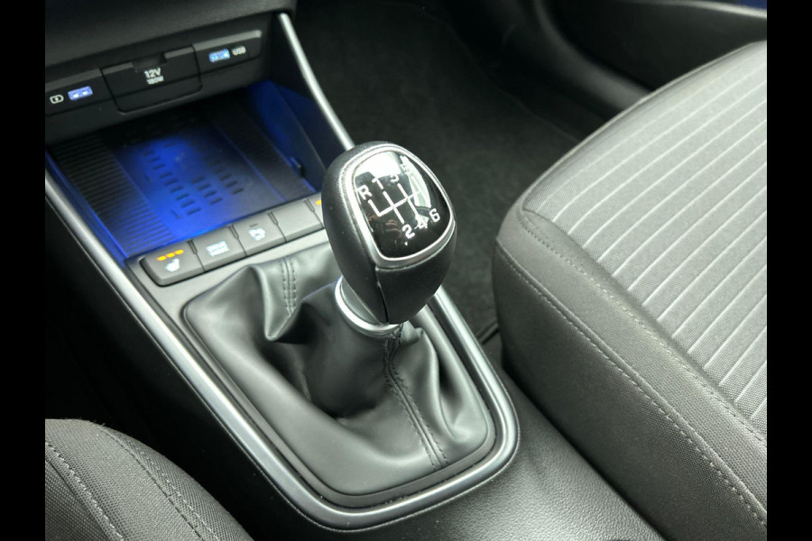 Hyundai i20 1.0 T-GDI Comfort | Navigatie | Apple Carplay/ Android Auto | Camera | Stoel/Stuurverwarming  | 16 Inch Lichtmetalen Velgen | Privacy Glass | Climate Control |