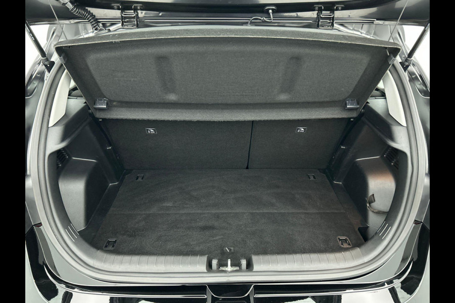 Hyundai i20 1.0 T-GDI Comfort | Navigatie | Apple Carplay/ Android Auto | Camera | Stoel/Stuurverwarming  | 16 Inch Lichtmetalen Velgen | Privacy Glass | Climate Control |