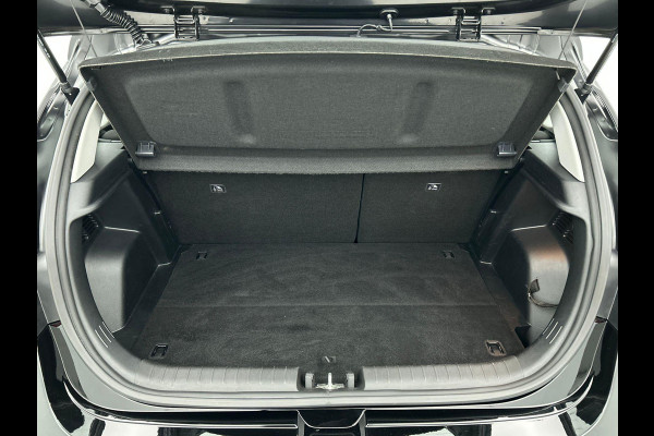 Hyundai i20 1.0 T-GDI Comfort | Navigatie | Apple Carplay/ Android Auto | Camera | Stoel/Stuurverwarming  | 16 Inch Lichtmetalen Velgen | Privacy Glass | Climate Control |