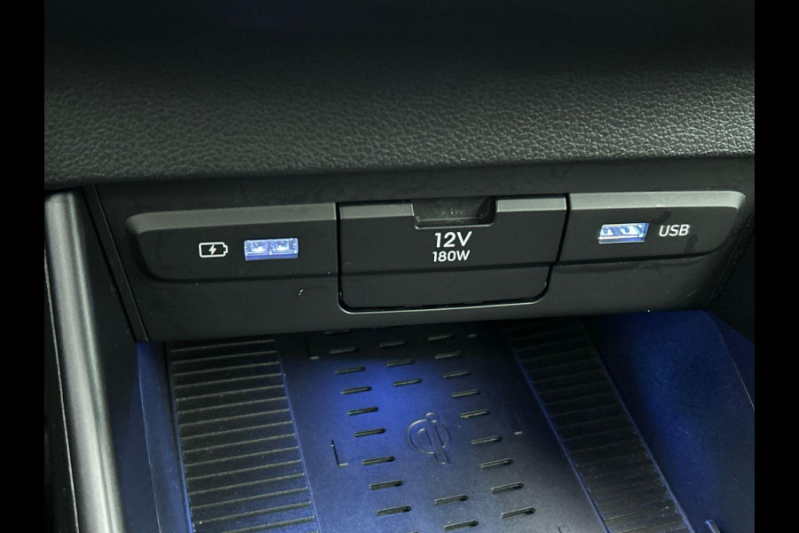 Hyundai i20 1.0 T-GDI Comfort | Navigatie | Apple Carplay/ Android Auto | Camera | Stoel/Stuurverwarming  | 16 Inch Lichtmetalen Velgen | Privacy Glass | Climate Control |