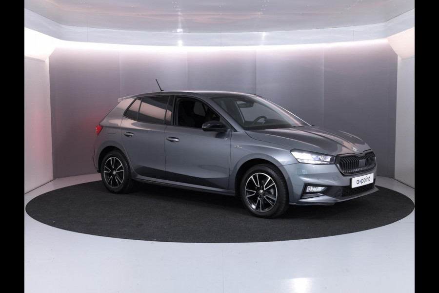 Škoda Fabia 1.0 TSI Monte Carlo 95 pk | Verlengde garantie | Navigatie via App | Parkeersensoren | Achteruitrijcamera | Stoelverwarming | Škoda Fabia 1.0 TSI Monte Carlo 95 pk | Verlengde garantie | Navigatie via App | Parkeersensoren | Achteruitrijcamera | Stoelverwarming |