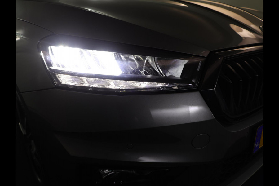 Škoda Fabia 1.0 TSI Monte Carlo 95 pk | Verlengde garantie | Navigatie via App | Parkeersensoren | Achteruitrijcamera | Stoelverwarming | Škoda Fabia 1.0 TSI Monte Carlo 95 pk | Verlengde garantie | Navigatie via App | Parkeersensoren | Achteruitrijcamera | Stoelverwarming |