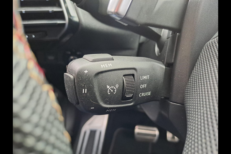 DS 7 Crossback 1.2 PureTech Executive | Automaat | Pano | Trekhaak| LED | Navi | Camera | Keyless |