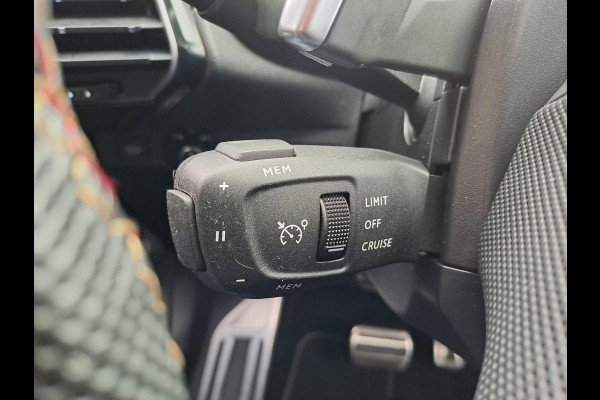 DS 7 Crossback 1.2 PureTech Executive | Automaat | Pano | Trekhaak| LED | Navi | Camera | Keyless |