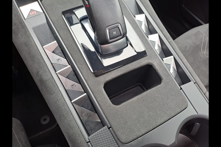 DS 7 Crossback 1.2 PureTech Executive | Automaat | Pano | Trekhaak| LED | Navi | Camera | Keyless |