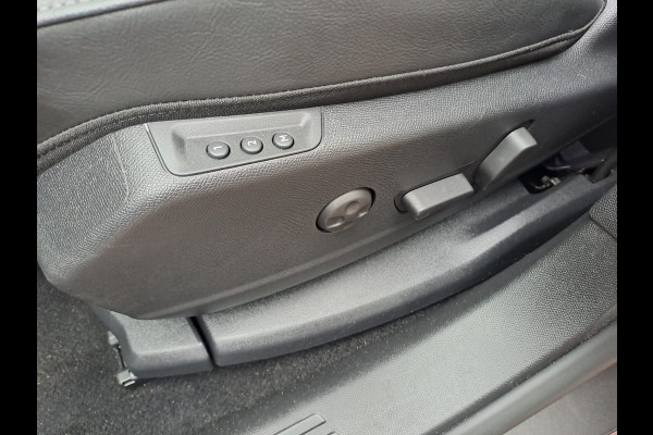 DS 7 Crossback 1.2 PureTech Executive | Automaat | Pano | Trekhaak| LED | Navi | Camera | Keyless |