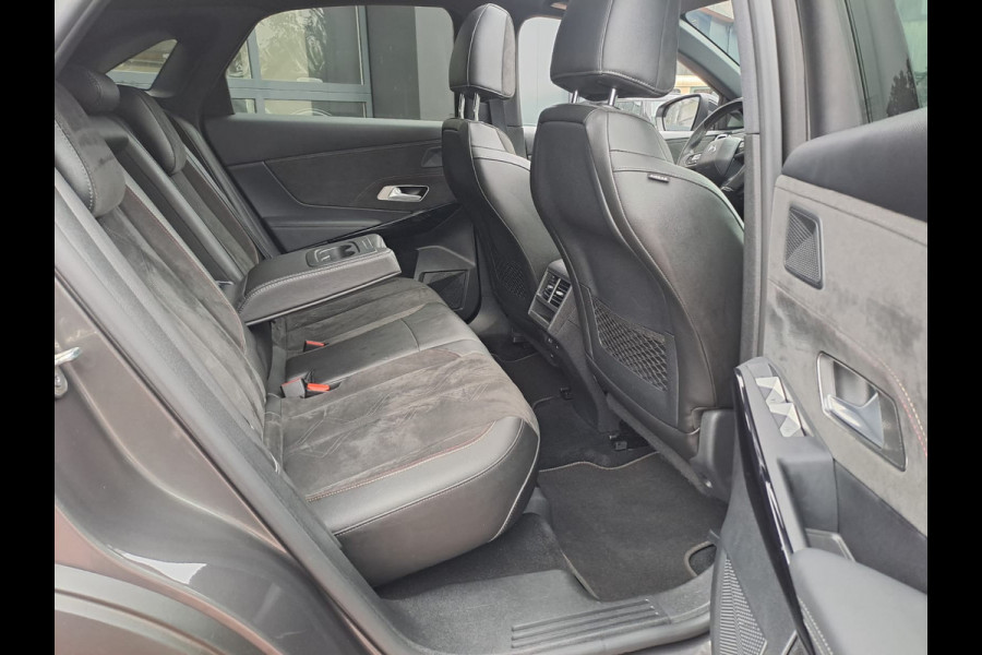 DS 7 Crossback 1.2 PureTech Executive | Automaat | Pano | Trekhaak| LED | Navi | Camera | Keyless |
