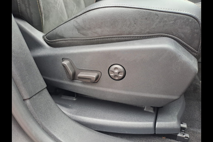 DS 7 Crossback 1.2 PureTech Executive | Automaat | Pano | Trekhaak| LED | Navi | Camera | Keyless |