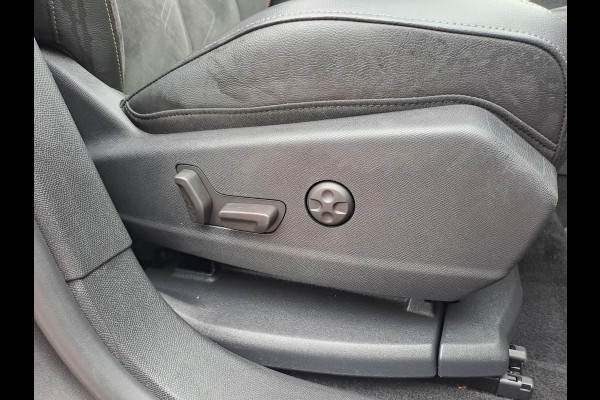 DS 7 Crossback 1.2 PureTech Executive | Automaat | Pano | Trekhaak| LED | Navi | Camera | Keyless |