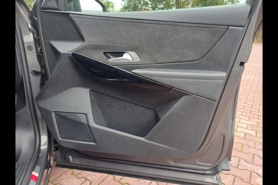 DS 7 Crossback 1.2 PureTech Executive | Automaat | Pano | Trekhaak| LED | Navi | Camera | Keyless |