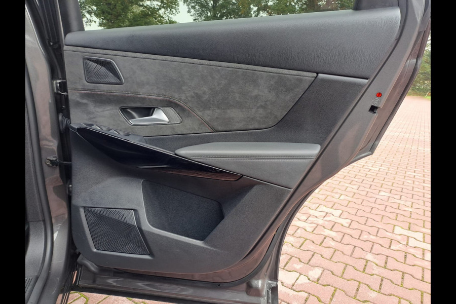 DS 7 Crossback 1.2 PureTech Executive | Automaat | Pano | Trekhaak| LED | Navi | Camera | Keyless |