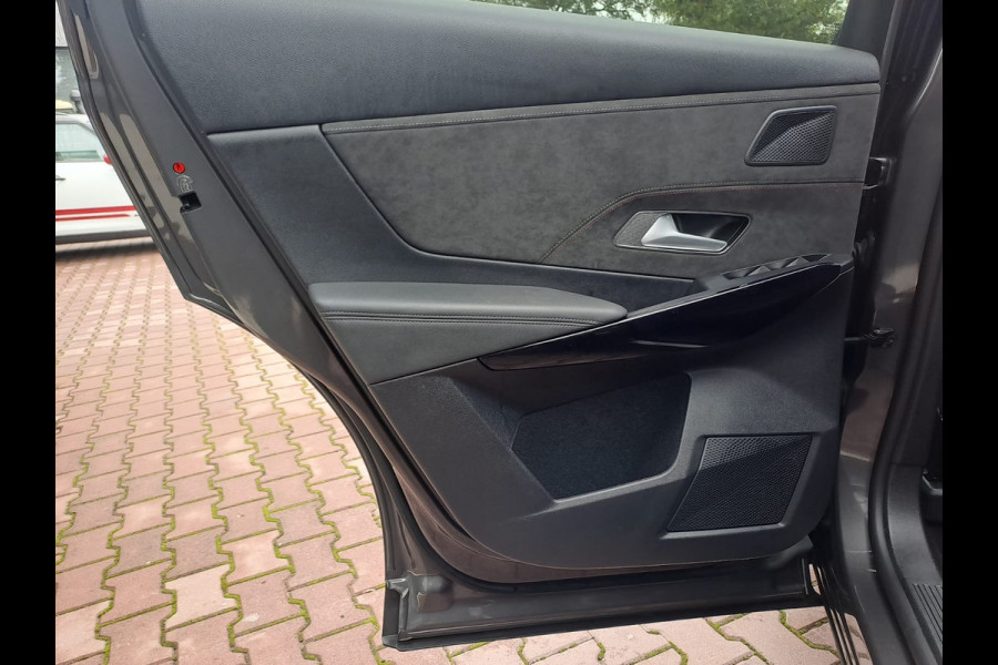 DS 7 Crossback 1.2 PureTech Executive | Automaat | Pano | Trekhaak| LED | Navi | Camera | Keyless |