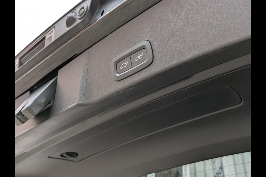 Volvo XC40 1.5 T5 Plug-in hybrid Plus Bright|Adaptive-Cruise|Memory|Harman/Kardon|BLIS|Stoelverwarming|360-Camera