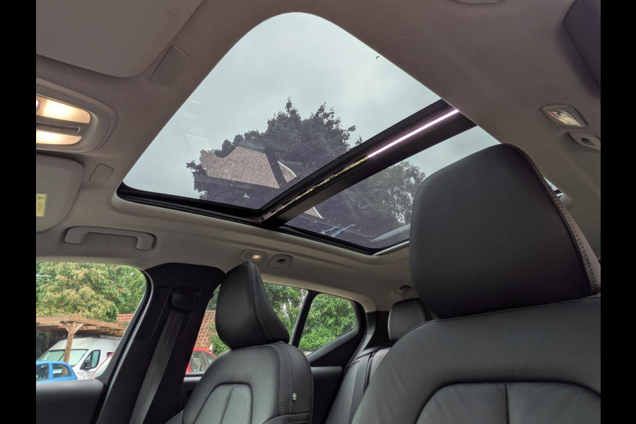 Volvo XC40 2.0 B3 Ultimate Bright|Panodak|Sportstoelen|Leder|Memory|Adaptive-Cruise|Stoel/Stuurverwarming|Harman/Kardon