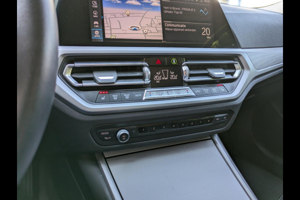 BMW 3-serie 330e High Executive|Sportstoelen|Camera|Live-Cockpit-Pro|Park-Assist|Active-Guard-Plus|HiFi-Audio