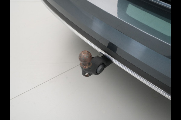 Škoda Karoq 1.5 TSI 150pk DSG Sportline Business Leer Panorama dak Trekhaak Canton 342 Škoda Karoq 1.5 TSI 150pk DSG Sportline Business Leer Panorama dak Trekhaak Canton 342