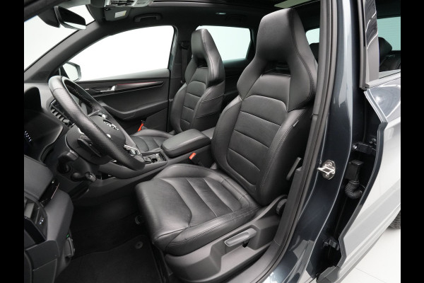 Škoda Karoq 1.5 TSI 150pk DSG Sportline Business Leer Panorama dak Trekhaak Canton 342 Škoda Karoq 1.5 TSI 150pk DSG Sportline Business Leer Panorama dak Trekhaak Canton 342