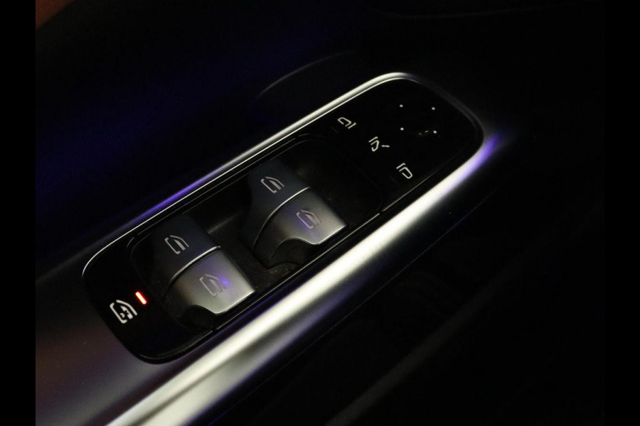 Mercedes-Benz C-Klasse 300e AMG Line | Panoramadak | Trekhaak | 360 Camera | Leder | Stoelverwarming | Adaptive cruise | Memory | Sfeerverlichting | PHEV | Plug In Mercedes-Benz C-Klasse 300e AMG Line | Panoramadak | Trekhaak | 360 Camera | Leder | Stoelverwarming | Adaptive cruise | Memory | Sfeerverlichting | PHEV | Plug In