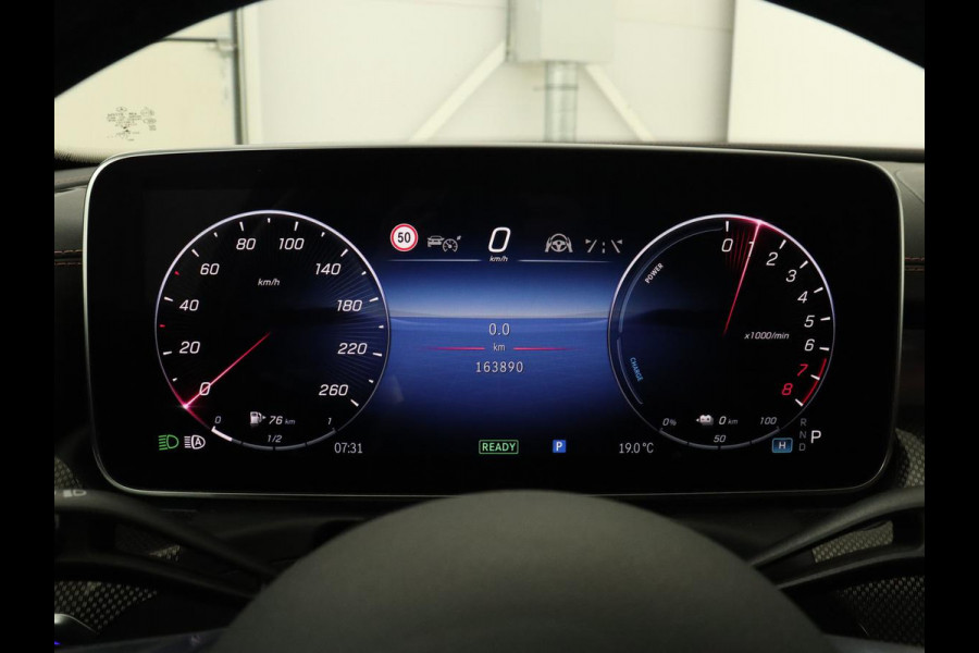 Mercedes-Benz C-Klasse 300e AMG Line | Panoramadak | Trekhaak | 360 Camera | Leder | Stoelverwarming | Adaptive cruise | Memory | Sfeerverlichting | PHEV | Plug In Mercedes-Benz C-Klasse 300e AMG Line | Panoramadak | Trekhaak | 360 Camera | Leder | Stoelverwarming | Adaptive cruise | Memory | Sfeerverlichting | PHEV | Plug In