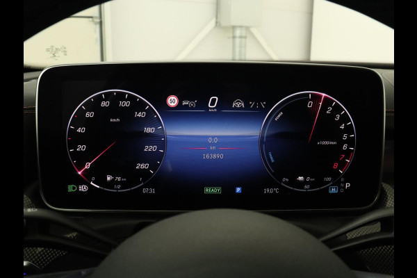 Mercedes-Benz C-Klasse 300e AMG Line | Panoramadak | Trekhaak | 360 Camera | Leder | Stoelverwarming | Adaptive cruise | Memory | Sfeerverlichting | PHEV | Plug In Mercedes-Benz C-Klasse 300e AMG Line | Panoramadak | Trekhaak | 360 Camera | Leder | Stoelverwarming | Adaptive cruise | Memory | Sfeerverlichting | PHEV | Plug In