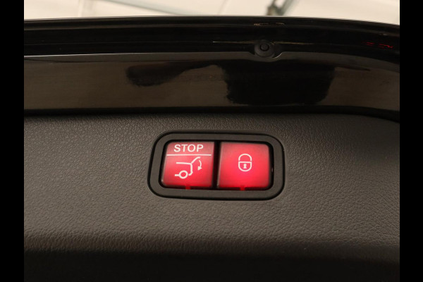 Mercedes-Benz C-Klasse 300e AMG Line | Panoramadak | Trekhaak | 360 Camera | Leder | Stoelverwarming | Adaptive cruise | Memory | Sfeerverlichting | PHEV | Plug In Mercedes-Benz C-Klasse 300e AMG Line | Panoramadak | Trekhaak | 360 Camera | Leder | Stoelverwarming | Adaptive cruise | Memory | Sfeerverlichting | PHEV | Plug In