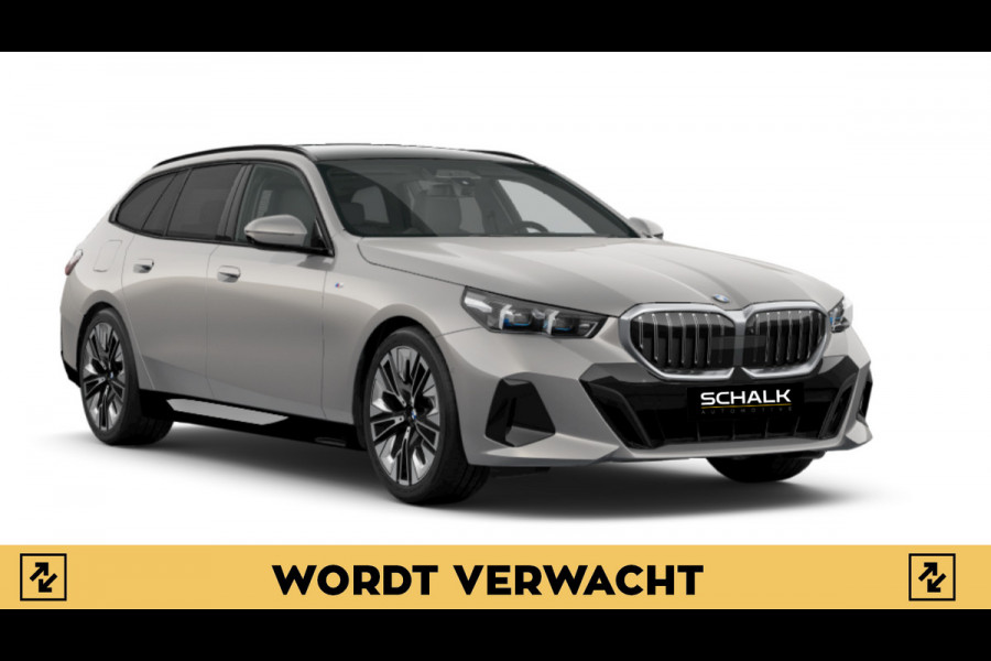 BMW 5 Serie Touring 520i|M-sport|E-trekhaak|HUD|H&K|Fabrieksgarantie