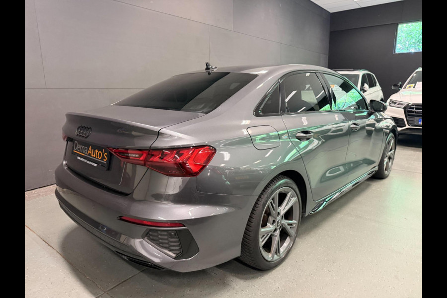 Audi A3 Limousine 35 TFSI 2X S-LINE BLACK-LINE V-COCKPIT/NAVI/DAB/CARPLAY/ECC/PDC/CRUISE/// Audi A3 Limousine 35 TFSI 2X S-LINE BLACK-LINE V-COCKPIT/NAVI/DAB/CARPLAY/ECC/PDC/CRUISE///