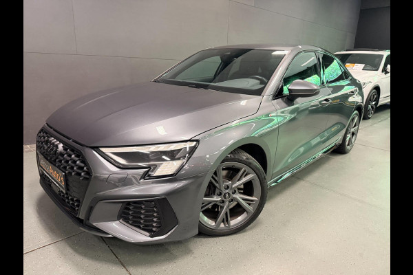 Audi A3 Limousine 35 TFSI 2X S-LINE BLACK-LINE V-COCKPIT/NAVI/DAB/CARPLAY/ECC/PDC/CRUISE/// Audi A3 Limousine 35 TFSI 2X S-LINE BLACK-LINE V-COCKPIT/NAVI/DAB/CARPLAY/ECC/PDC/CRUISE///