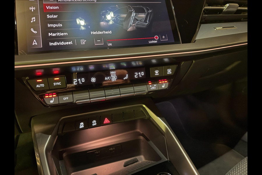 Audi A3 Limousine 35 TFSI 2X S-LINE BLACK-LINE V-COCKPIT/NAVI/DAB/CARPLAY/ECC/PDC/CRUISE/// Audi A3 Limousine 35 TFSI 2X S-LINE BLACK-LINE V-COCKPIT/NAVI/DAB/CARPLAY/ECC/PDC/CRUISE///