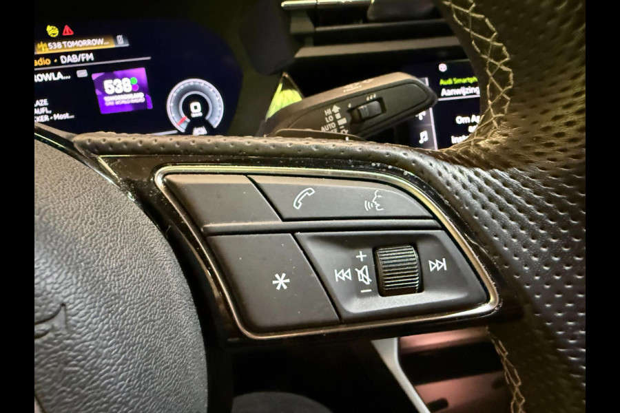 Audi A3 Limousine 35 TFSI 2X S-LINE BLACK-LINE V-COCKPIT/NAVI/DAB/CARPLAY/ECC/PDC/CRUISE/// Audi A3 Limousine 35 TFSI 2X S-LINE BLACK-LINE V-COCKPIT/NAVI/DAB/CARPLAY/ECC/PDC/CRUISE///
