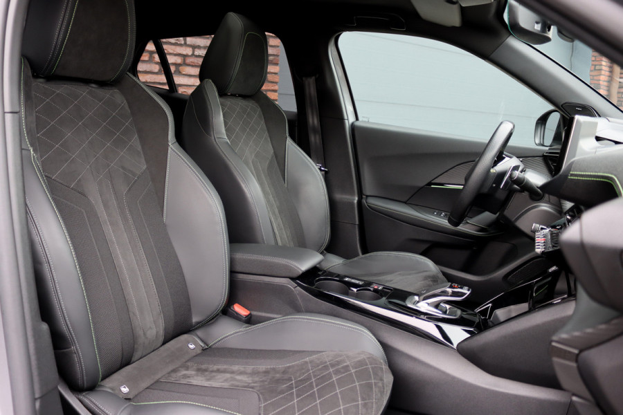 Peugeot 2008 1.2 PureTech GT Pack Aut8 | Adpatieve Cruise Control | Panoramadak | Focal Sound System | Sfeerverlichting | Camera | Keyless Go | 3D-Display | Stoelverwarming | Full Led | Peugeot 2008 1.2 PureTech GT Pack Aut8 | Adpatieve Cruise Control | Panoramadak | Focal Sound System | Sfeerverlichting | Camera | Keyless Go | 3D-Display | Stoelverwarming | Full Led |