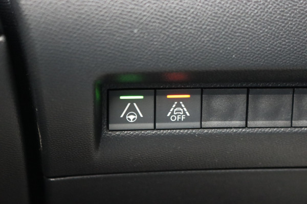 Peugeot 2008 1.2 PureTech GT Pack Aut8 | Adpatieve Cruise Control | Panoramadak | Focal Sound System | Sfeerverlichting | Camera | Keyless Go | 3D-Display | Stoelverwarming | Full Led | Peugeot 2008 1.2 PureTech GT Pack Aut8 | Adpatieve Cruise Control | Panoramadak | Focal Sound System | Sfeerverlichting | Camera | Keyless Go | 3D-Display | Stoelverwarming | Full Led |