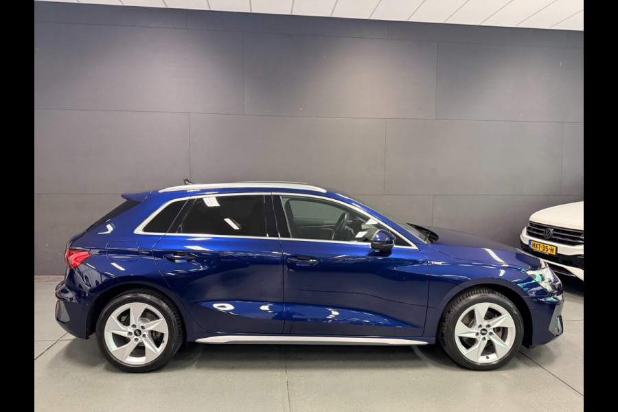 Audi A3 Sportback 40 TFSI 2X S-LINE V-COCKPIT/DAB/CARPLAY/NAVI/LED/SFEERVERL///
