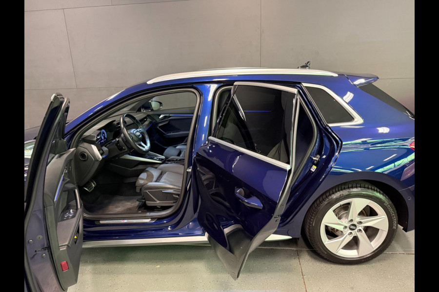 Audi A3 Sportback 40 TFSI 2X S-LINE V-COCKPIT/DAB/CARPLAY/NAVI/LED/SFEERVERL///