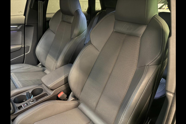Audi A3 Sportback 40 TFSI 2X S-LINE V-COCKPIT/DAB/CARPLAY/NAVI/LED/SFEERVERL///