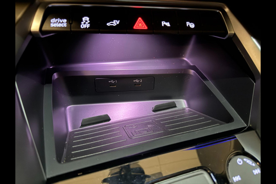 Audi A3 Sportback 40 TFSI 2X S-LINE V-COCKPIT/DAB/CARPLAY/NAVI/LED/SFEERVERL///