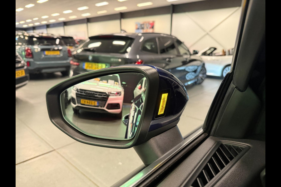 Audi A3 Sportback 40 TFSI 2X S-LINE V-COCKPIT/DAB/CARPLAY/NAVI/LED/SFEERVERL///