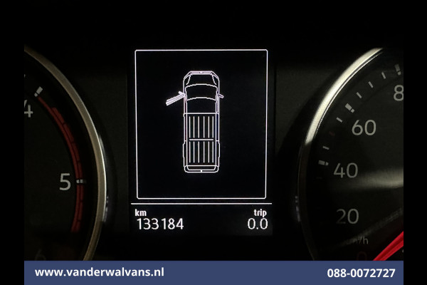 Volkswagen Crafter 2.0 TDI 140 pk L3H3 L2H2 Euro6 Airco | Camera | Cruisecontrol | Apple Carplay Android Auto, Chauffeursstoel, Parkeersensoren, Bijrijdersbank, 3000kg Trekvermogen, zilver
