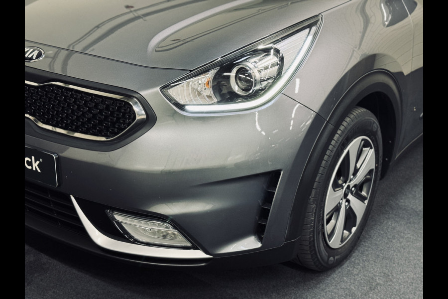 Kia Niro 1.6 GDi Hybrid DynamicLine | Trekhaak | Camera | Navi Kia Niro 1.6 GDi Hybrid DynamicLine | Trekhaak | Camera | Navi