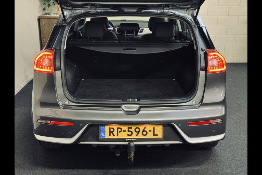 Kia Niro 1.6 GDi Hybrid DynamicLine | Trekhaak | Camera | Navi Kia Niro 1.6 GDi Hybrid DynamicLine | Trekhaak | Camera | Navi