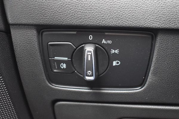 Volkswagen Passat Variant 1.4 TSI PHEV GTE Business Automaat / Pano schuifdak /  Trekhaak / Keyless / Navi / PDC + Camera