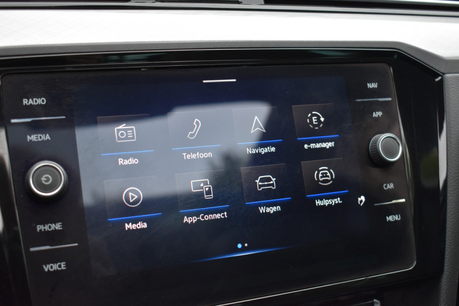 Volkswagen Passat Variant 1.4 TSI PHEV GTE Business Automaat / Pano schuifdak /  Trekhaak / Keyless / Navi / PDC + Camera