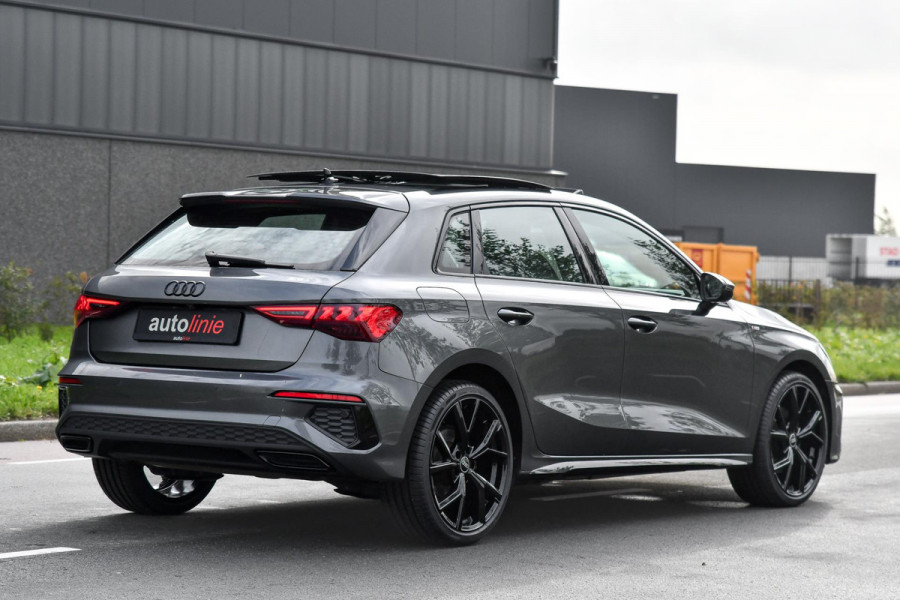 Audi A3 Sportback 40 TFSI e 3x S-Line. RS Zetels, Pano, ACC, Keyless, Camera, Matrix, 19'', CarPlay! Audi A3 Sportback 40 TFSI e 3x S-Line. RS Zetels, Pano, ACC, Keyless, Camera, Matrix, 19'', CarPlay!