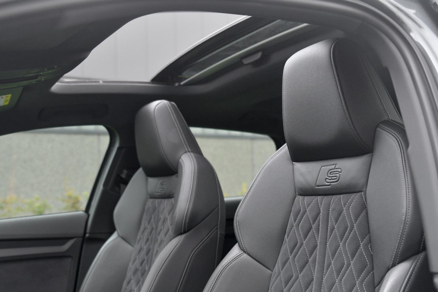 Audi A3 Sportback 40 TFSI e 3x S-Line. RS Zetels, Pano, ACC, Keyless, Camera, Matrix, 19'', CarPlay! Audi A3 Sportback 40 TFSI e 3x S-Line. RS Zetels, Pano, ACC, Keyless, Camera, Matrix, 19'', CarPlay!