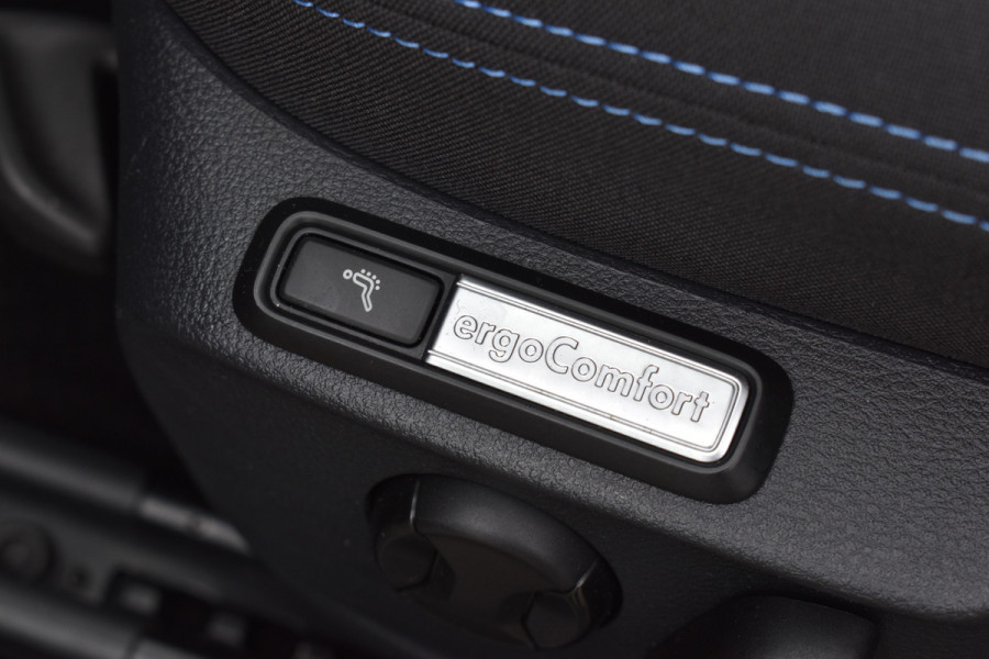 Volkswagen Passat Variant 1.4 TSI PHEV GTE Business Automaat / Pano schuifdak /  Trekhaak / Keyless / Navi / PDC + Camera