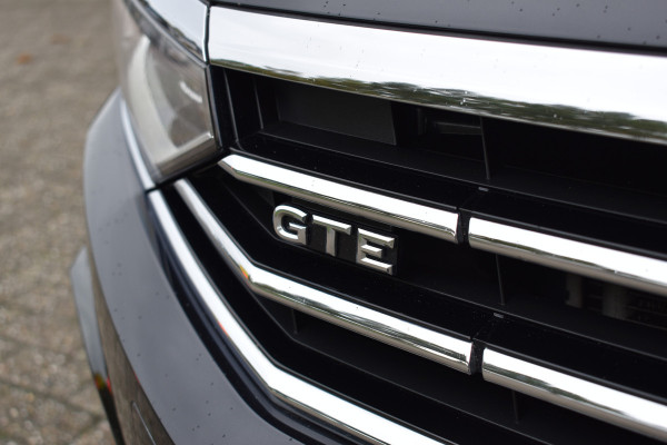 Volkswagen Passat Variant 1.4 TSI PHEV GTE Business Automaat / Pano schuifdak /  Trekhaak / Keyless / Navi / PDC + Camera