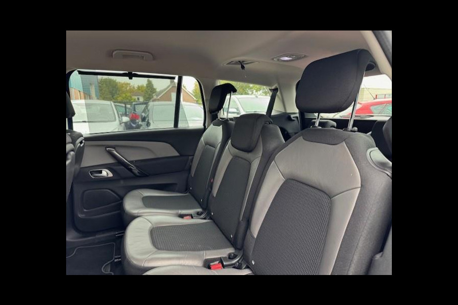 Citroën Grand C4 Picasso 1.2 Business - 7 personen - Massage Citroën Grand C4 Picasso 1.2 Business - 7 personen - Massage