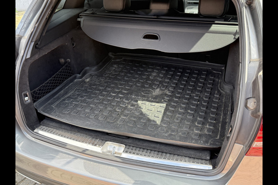 Mercedes-Benz C-Klasse Estate 200 Business Solution AMG | Origineel NL | Multi beam | Parkassist | Dodehoeksensoren | Stoelverwarming Mercedes-Benz C-Klasse Estate 200 Business Solution AMG | Origineel NL | Multi beam | Parkassist | Dodehoeksensoren | Stoelverwarming